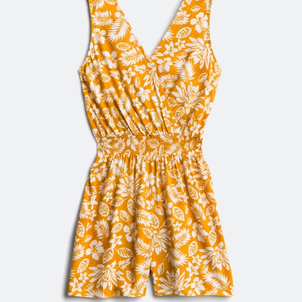 Fortune + Ivy Yara Smocked Waist Romper - NWT - Size S